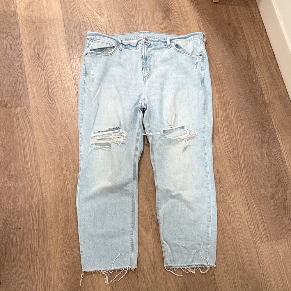 Old Navy Light Wash Distressed Boyfriend Jeans